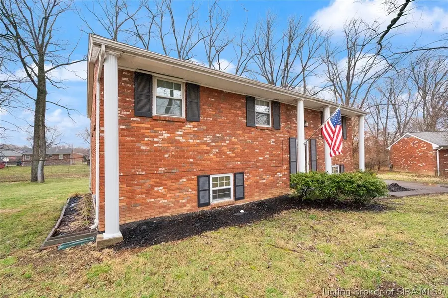 812 Congress Court, Jeffersonville, IN 47130 - #3