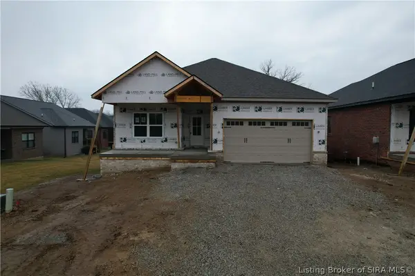 4644 Red Tail Ridge Ridge #211, Jeffersonville, IN 47130