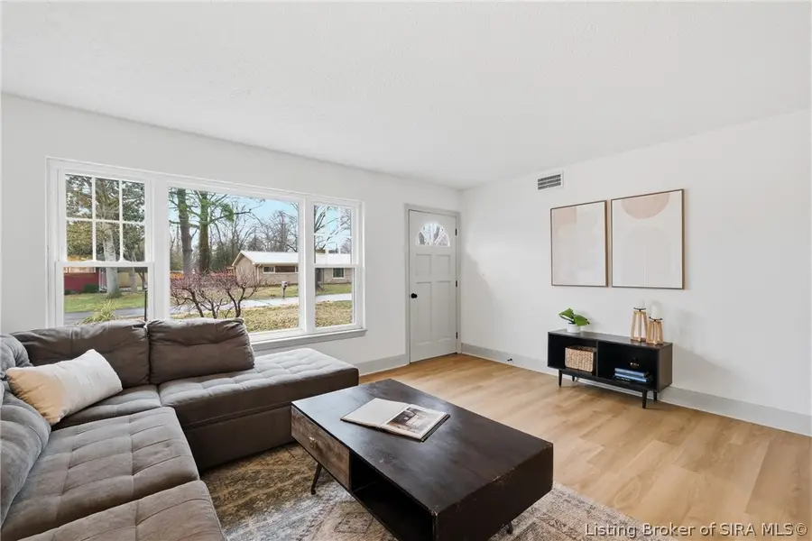 418 Hale Road, Clarksville, IN 47129 - #3