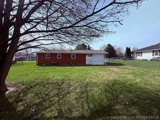 716 White Street, Scottsburg, IN 47170 - #3