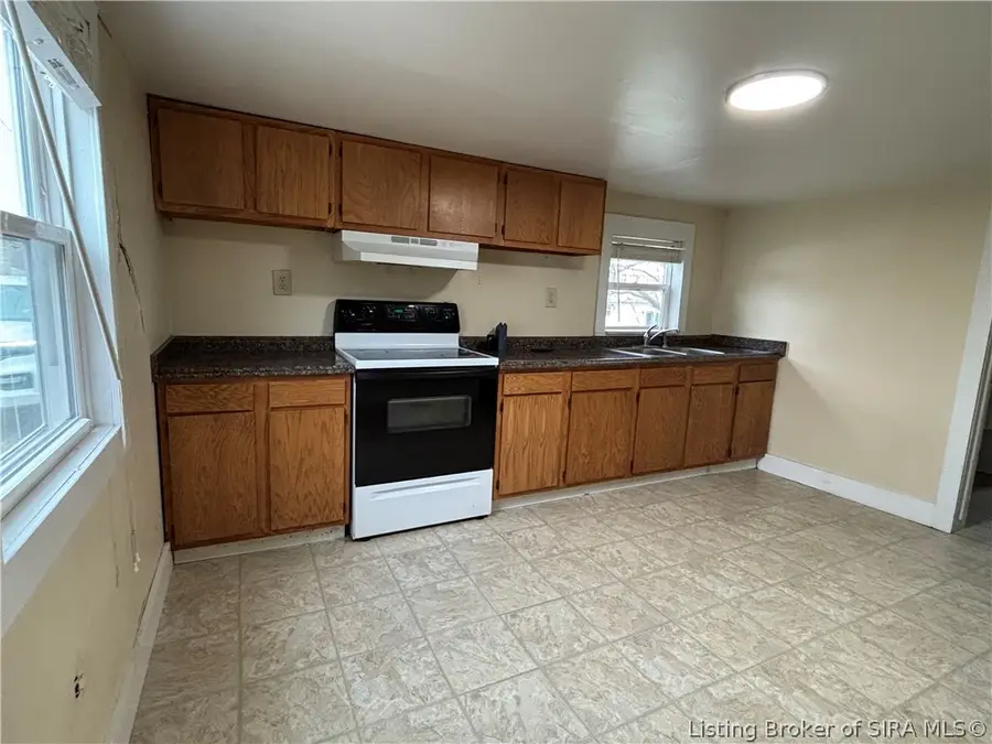 1213 W Mulberry Street, Salem, IN 47167 - #3