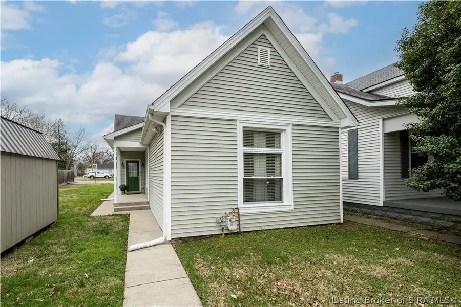 2106 Beeler Street, New Albany, IN 47150 - #2