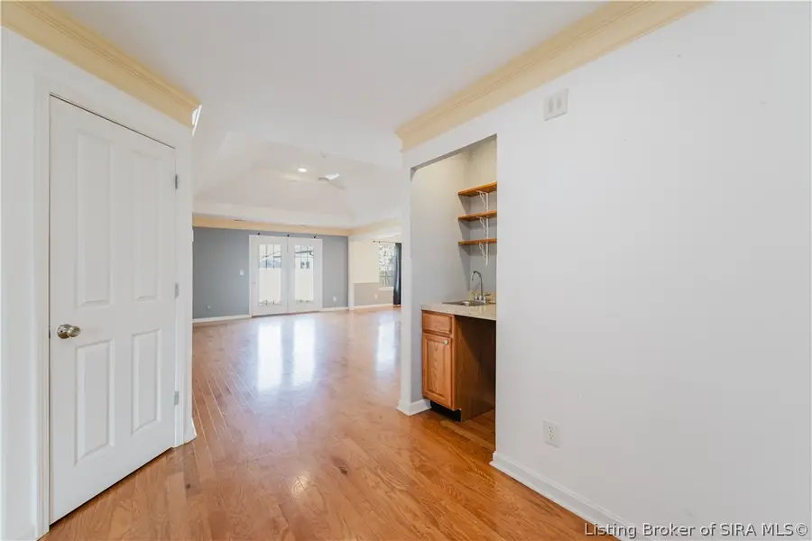 2225 Woodland Drive, Jeffersonville, IN 47130 - #2