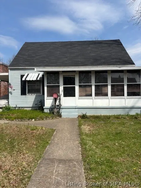 534 N Whitcomb Avenue, Clarksville, IN 47129 - #2