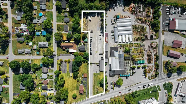 2112 Hamburg Pike, Jeffersonville, IN 47130