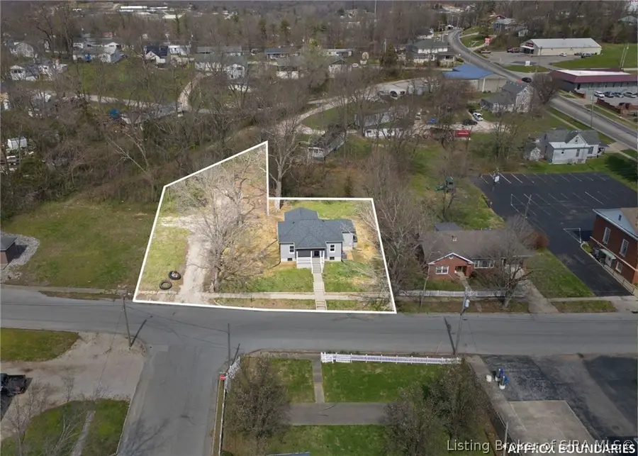 118 W Thornton Street, Paoli, IN 47454 - #3