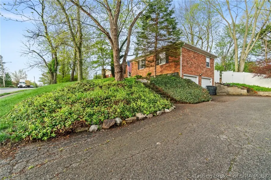 3403 Green Valley Road, New Albany, IN 47150 - #2