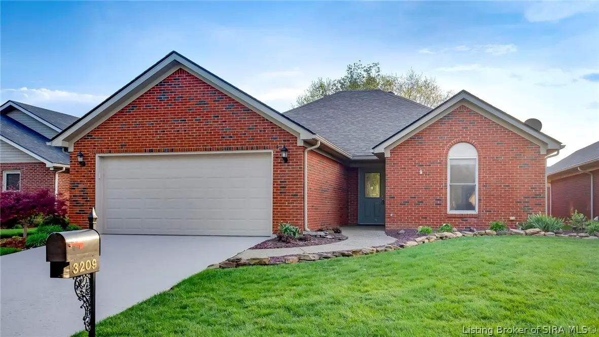3209 Country Club Lane, Jeffersonville, IN 47130 - #1