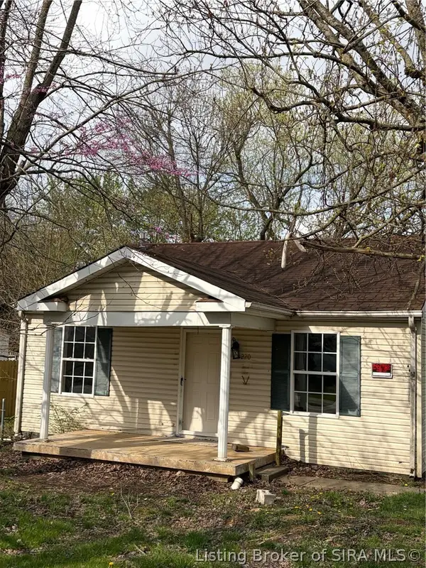 220 Mann Avenue, Austin, IN 47102