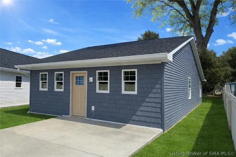 623 Main St, Jeffersonville, IN 47130 - #3