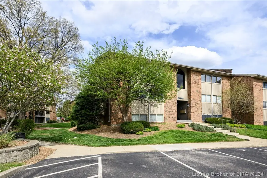 48 Lakeshore Drive, Clarksville, IN 47129 - #2