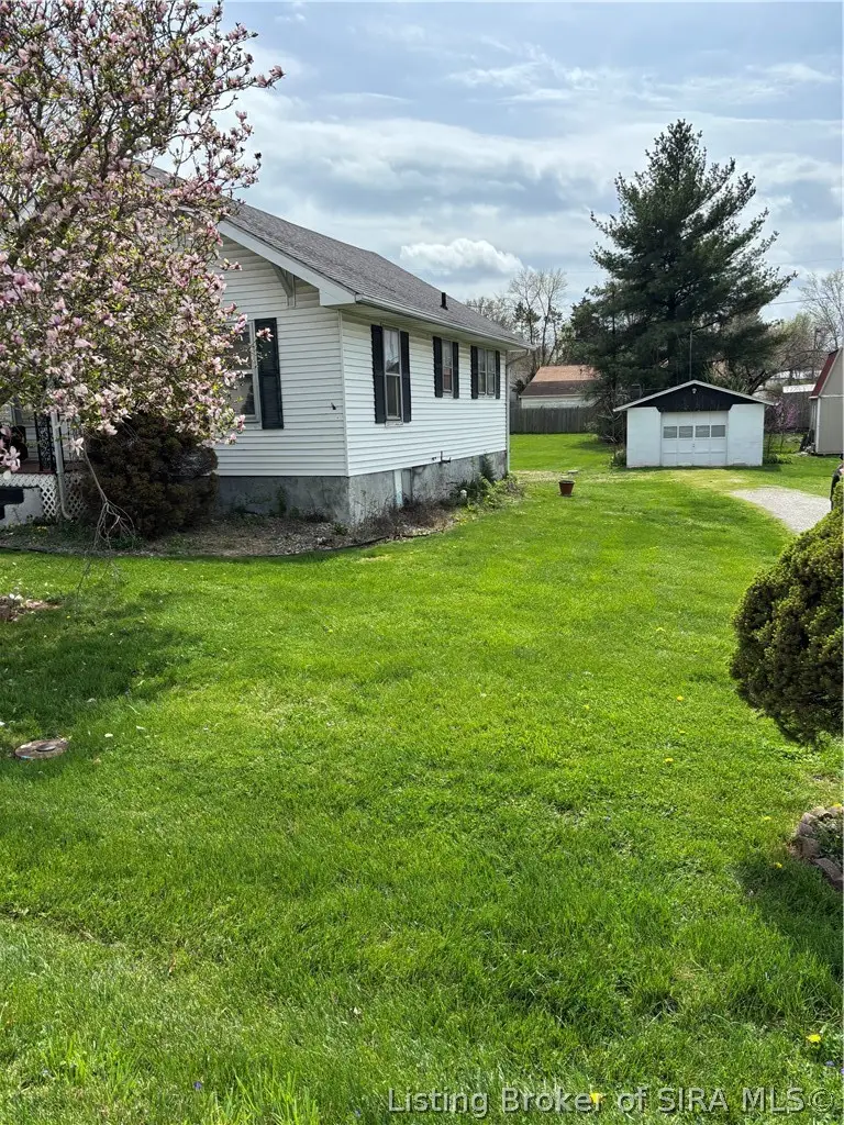 205 E Arthur Street, Salem, IN 47167 - #3