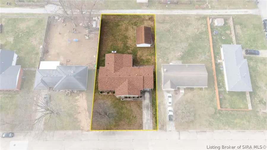 1112 Washington Avenue, Seymour, IN 47274 - #2
