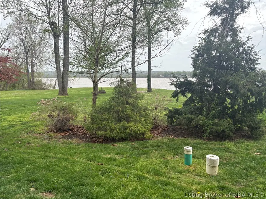 5820 Upper River Road, Jeffersonville, IN 47130 - #3