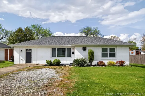 15 Robin Road, New Albany, IN 47150