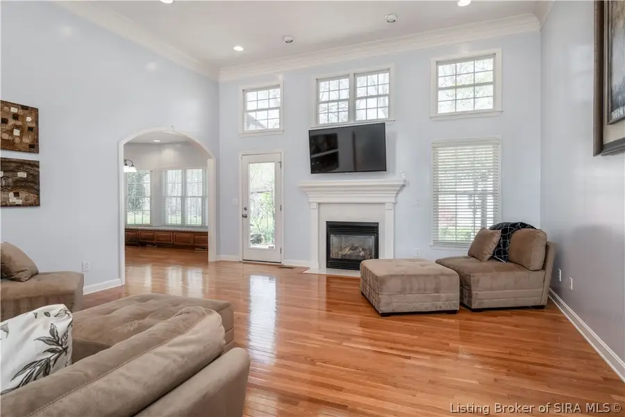 3558 Lafayette Parkway, Floyds Knobs, IN 47119 - #2