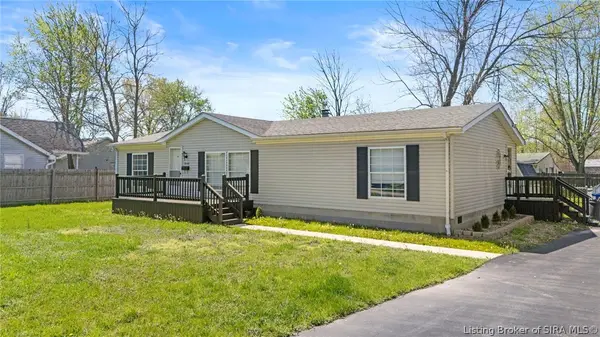 1048 N 1st Street, Austin, IN 47102