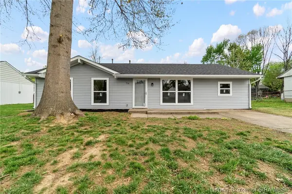 716 Higgins Drive, Jeffersonville, IN 47130