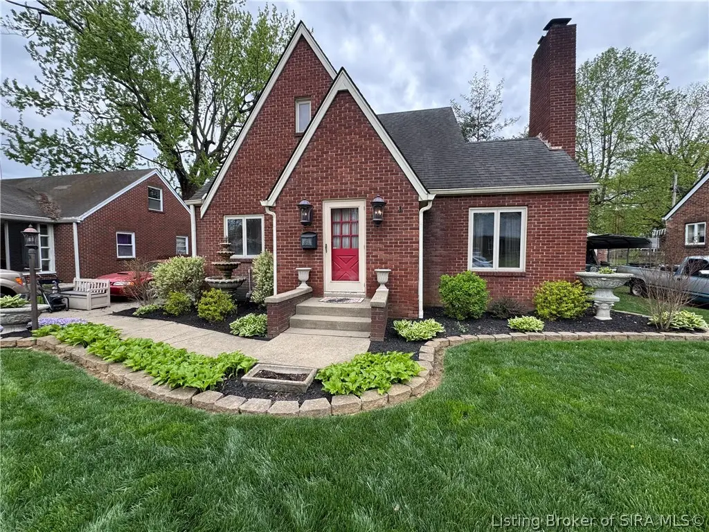 405 Kewanna Drive, Jeffersonville, IN 47130 - #1