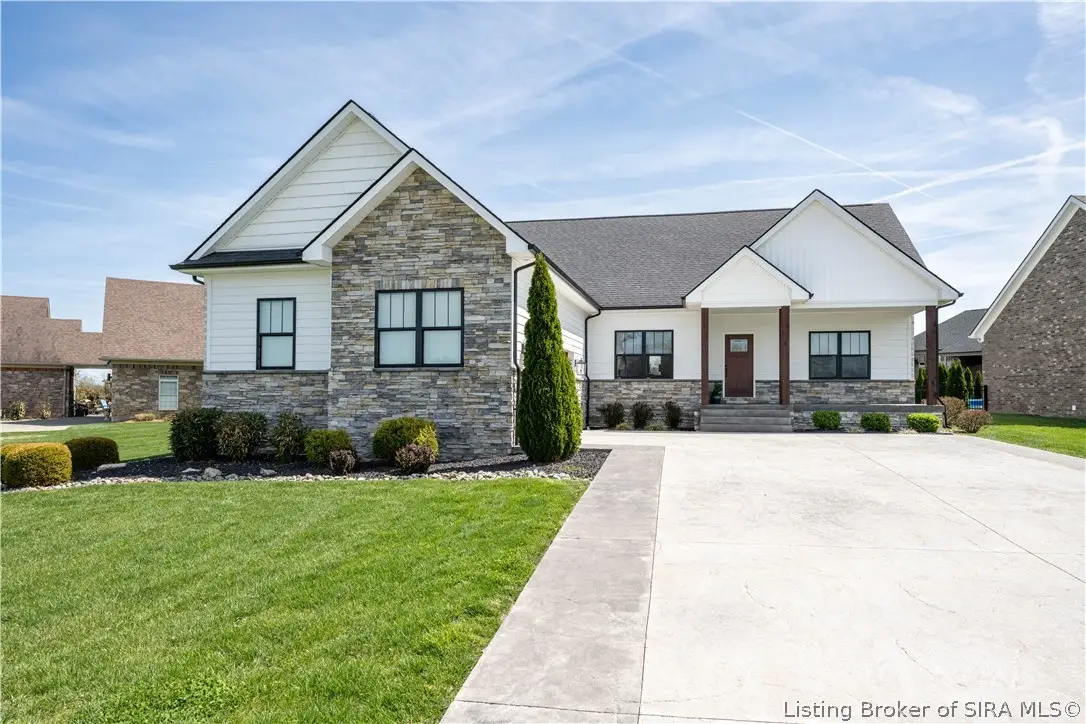 1719 Champions Pointe Parkway, Henryville, IN 47126 - #1
