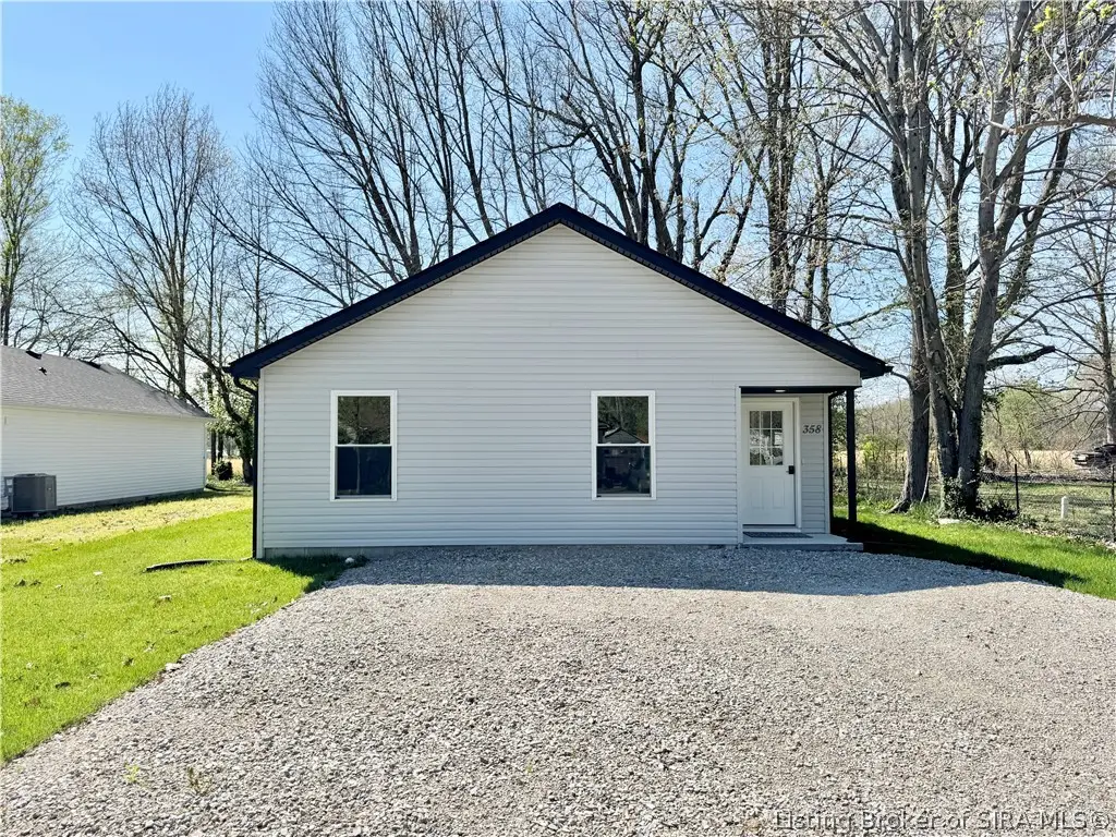 358 Oak Street, Austin, IN 47102 - #1