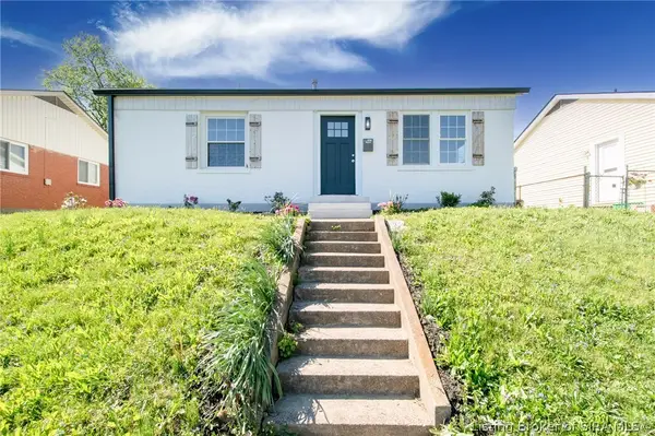 2127 Beech Grove Avenue, New Albany, IN 47150