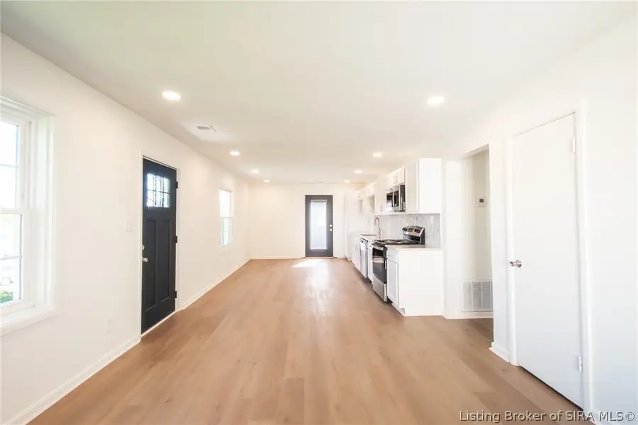 2127 Beech Grove Avenue, New Albany, IN 47150 - #3