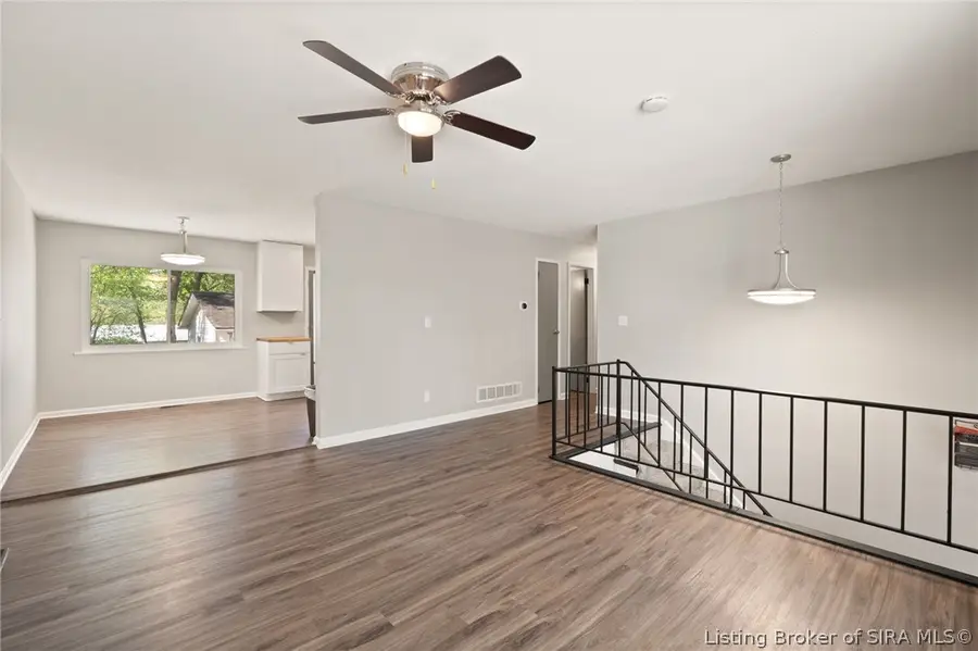 936 Pennsylvania Avenue, Jeffersonville, IN 47130 - #3