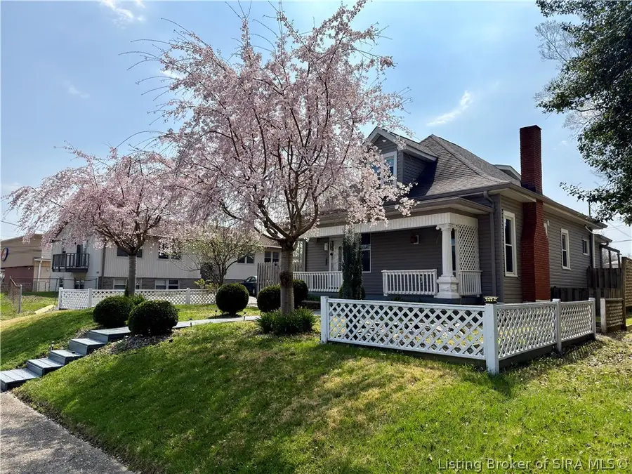 430 W Harrison Avenue, Clarksville, IN 47129 - #2