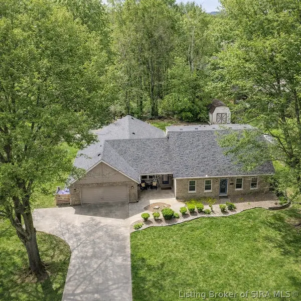 609 Catalpa Street, Sellersburg, IN 47172