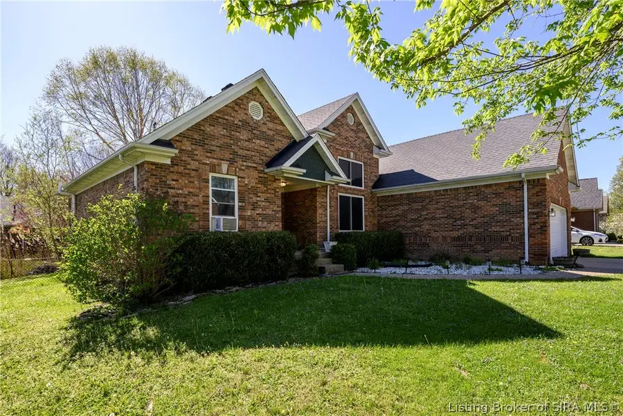 4247 Sunrise Drive, Sellersburg, IN 47172 - #2