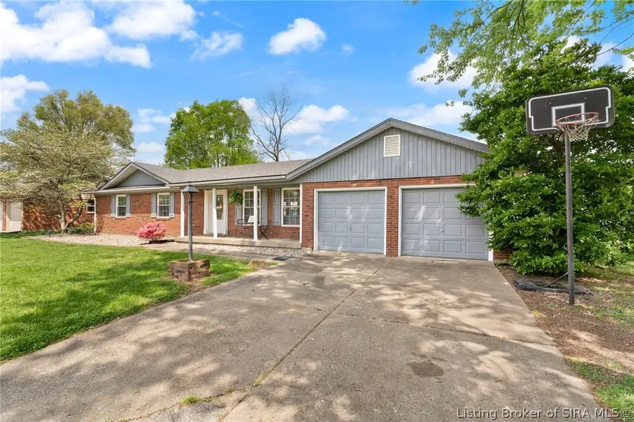 407 Hemlock Road, Jeffersonville, IN 47130 - #3