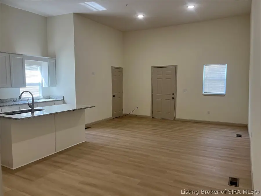 602 E 8th Street, New Albany, IN 47150 - #3