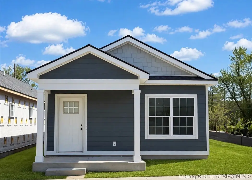 422 W 7th St, New Albany, IN 47150 - #1