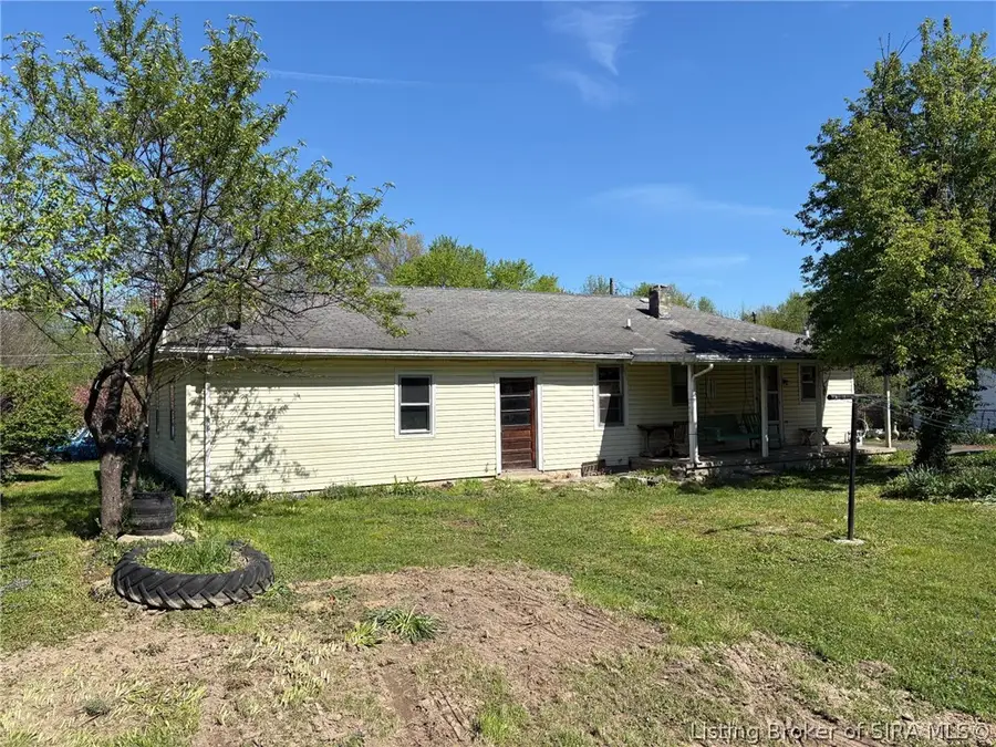 211 Silver Creek Drive, Clarksville, IN 47129 - #3