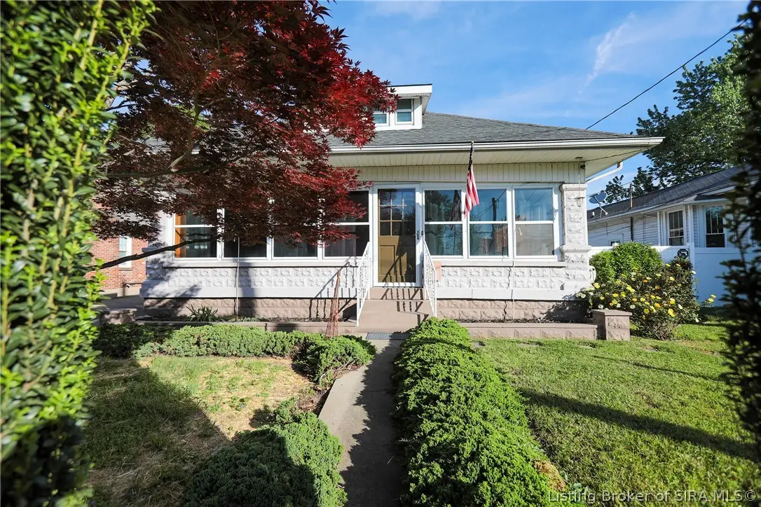 410 E Charlestown Avenue, Jeffersonville, IN 47130 - #1