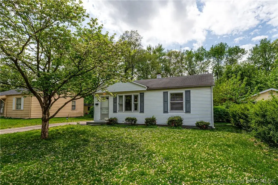 39 Louise Street, Jeffersonville, IN 47130 - #2