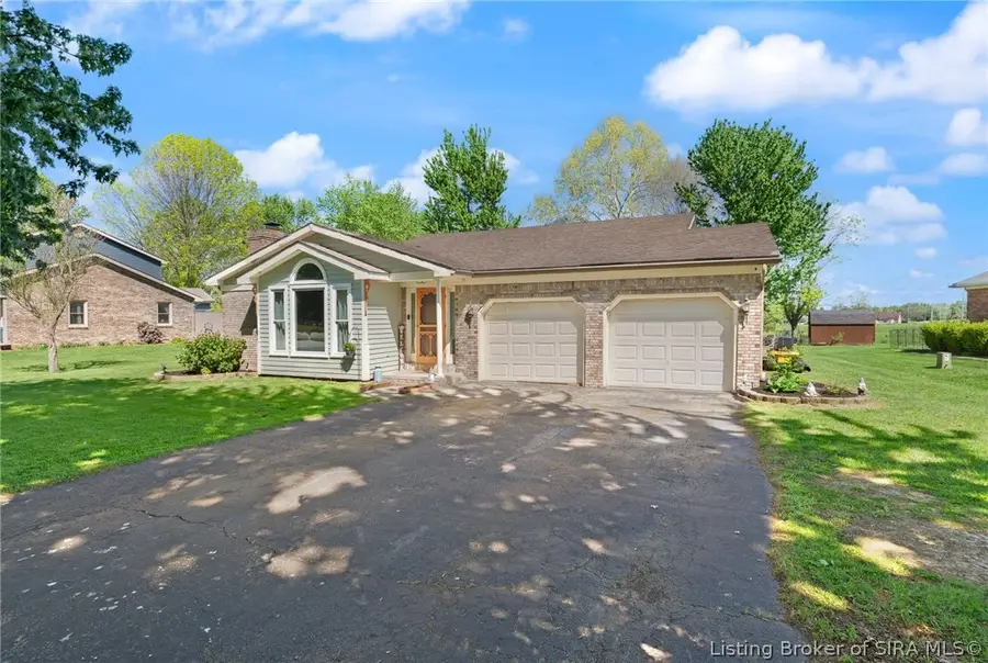 1614 W Monique Drive, Scottsburg, IN 47170 - #3