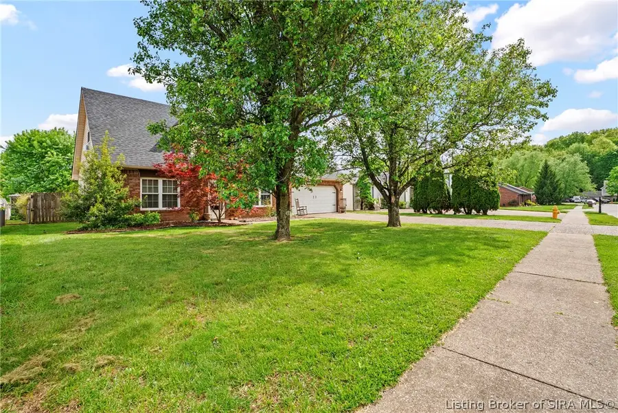 4304 Jeffers Drive, New Albany, IN 47150 - #3