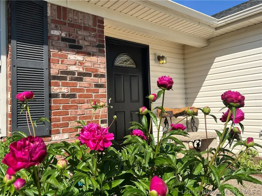 422 Old Creek Lane, Jeffersonville, IN 47130 - #3