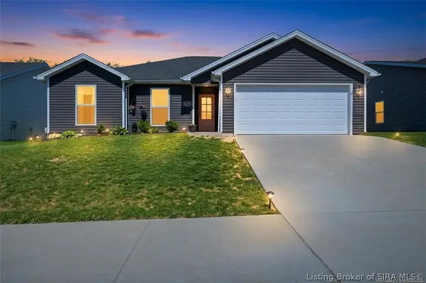 825 Wolf Run Park Boulevard, Jeffersonville, IN 47130