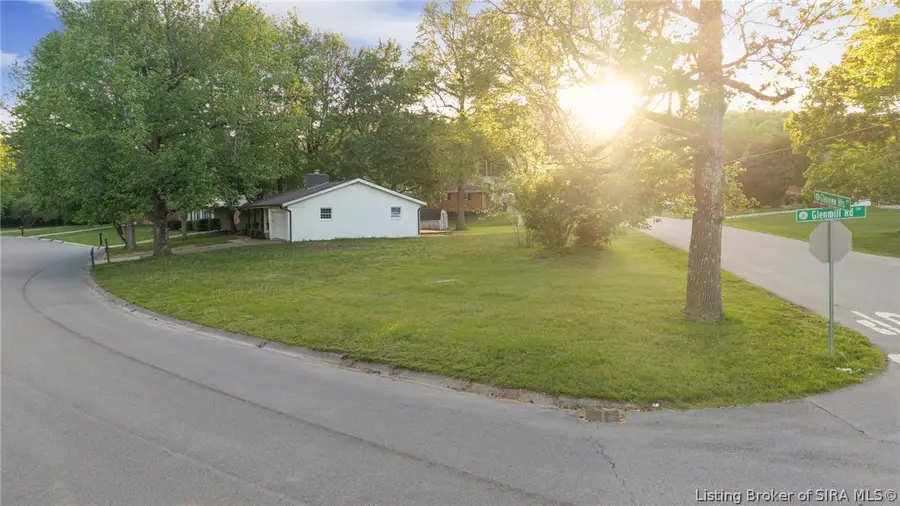 101 Glenmill Road, New Albany, IN 47150 - #3