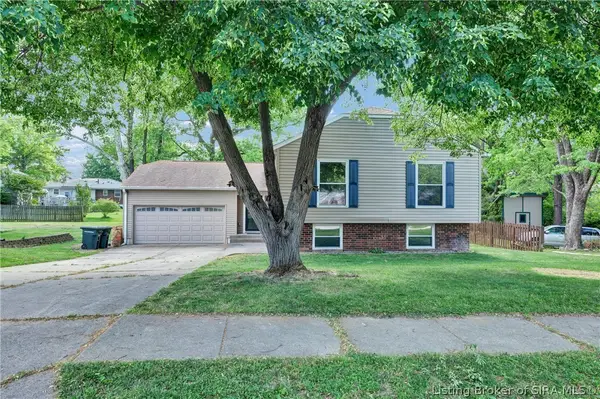 1411 Blackwood Court, Jeffersonville, IN 47130