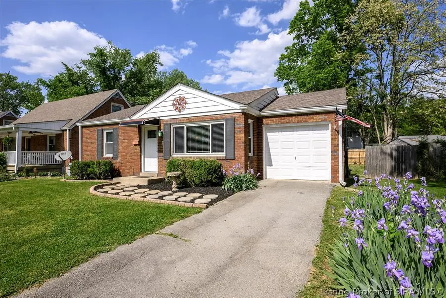 510 Kewanna Drive, Jeffersonville, IN 47130 - #3