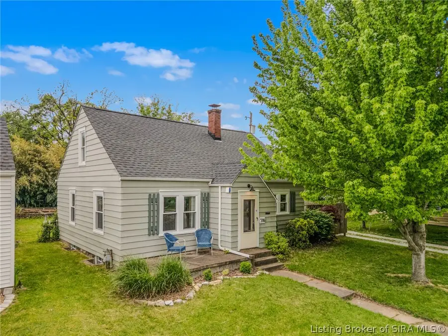 516 E 7th Street, Seymour, IN 47274 - #3