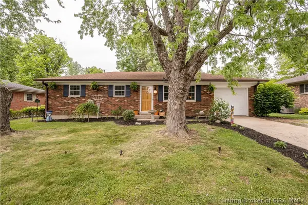 807 Alabama Avenue, Sellersburg, IN 47172