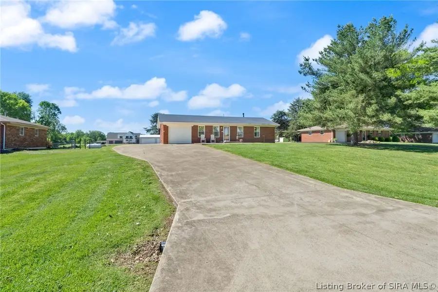 2810 Andrea Drive, Floyds Knobs, IN 47119 - #3