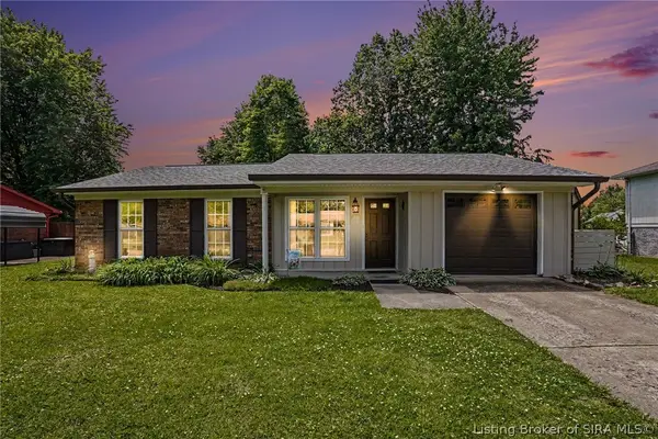 2013 Blue Teal Lane, Jeffersonville, IN 47130