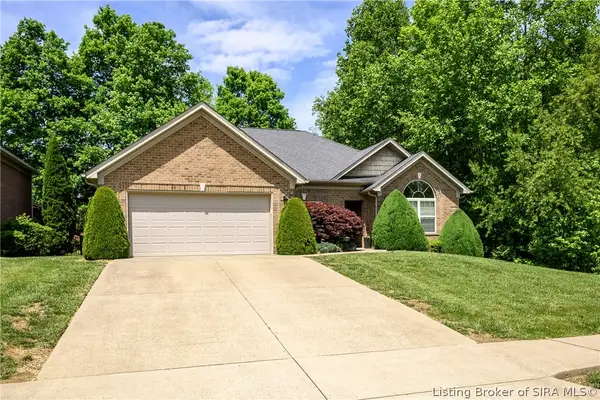 7022 Plum Creek Drive, Sellersburg, IN 47172