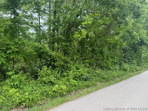 Edgewood Drive, Charlestown, IN 47111